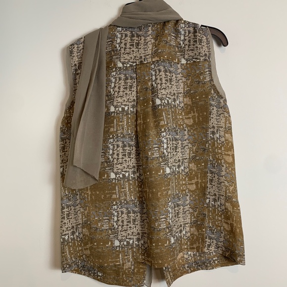 Tory Burch Green Brown Grey Ruffle Button Down Tie Neck Sleeveless Top Silk 0 - Picture 5 of 5